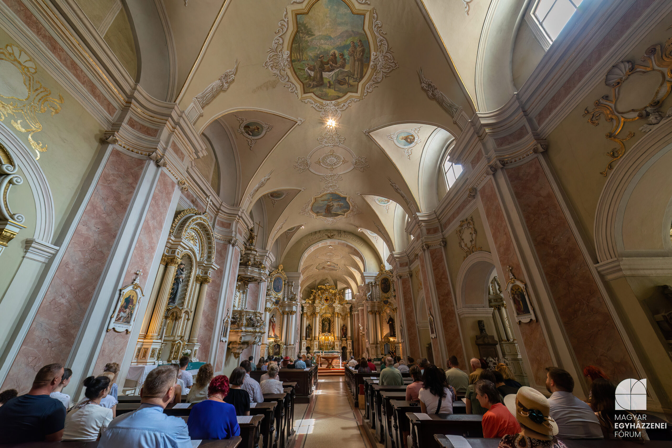 Szentmise a ferences templomban